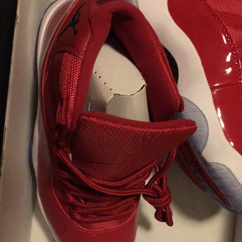 Jordan 11 “ Win Like 96 “ - Picture 2 of 8
